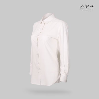 เสื้อเชิ้ตแขนยาว ญ ผ้าทอมือ กระดุมผ้า - ขาว