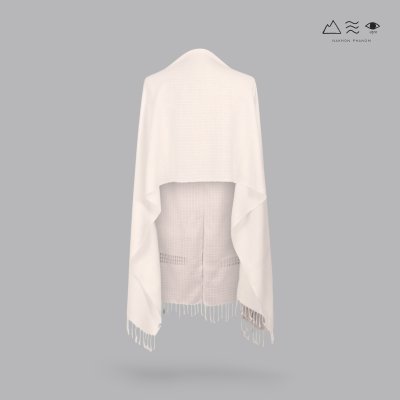 ผ้าคลุมไหล่เล็ก ยกลายตาราง-ขาวธรรมชาติ