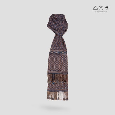 ผ้าพันคอขิดไทกะเลิง ลายดอกมะขวิด คราม-เปลือกไม้