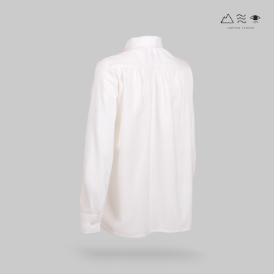 เสื้อเชิ้ตแขนยาวตีเกล็ดทวิสต์  ขาว