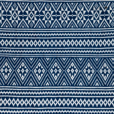 ผ้าพันคอขิดไทกะเลิง ลายดอกมะส้าน - คราม