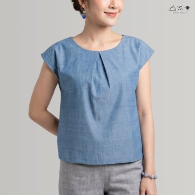 เสื้อคอจีบผ้าฝ้ายทอมือ ครามอ่อน