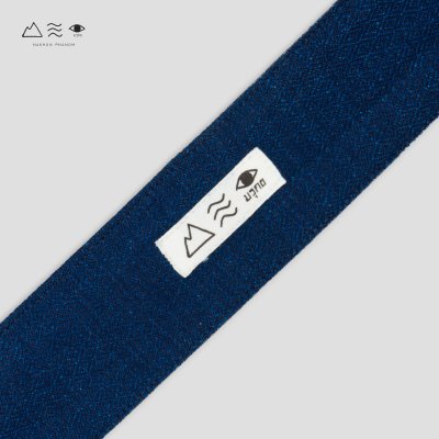 ที่คาดผมผ้าทอมือ แบบลวดดัด ย้อมคราม ที่คาดผมผ้าทอมือ แบบลวดดัด ย้อมคราม