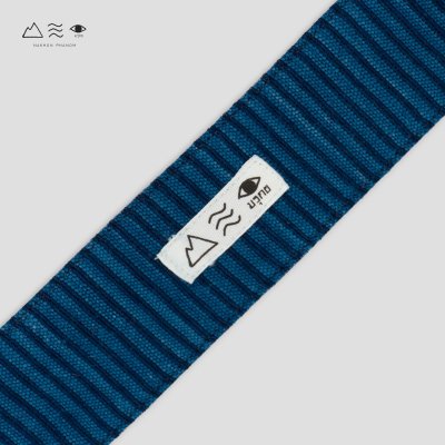 ที่คาดผมผ้าทอมือ แบบลวดดัด ย้อมคราม ที่คาดผมผ้าทอมือ แบบลวดดัด ย้อมคราม