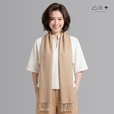 ผ้าพันคอขิดไทกะเลิง ลายตุ้มจุ้ม - เปลือกไม้