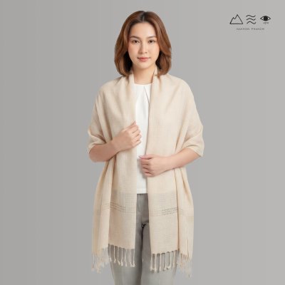 ผ้าคลุมไหล่เล็ก ยกลายตาราง-สีเบจ