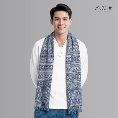 ผ้าพันคอขิดไทกะเลิง ลายดอกมะส้าน - คราม