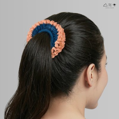 ยางรัดผมถักฝ้าย ย้อมคราม-เปลือกประดู่