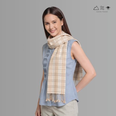 ผ้าพันคอฝ้ายทอมือย้อมสีธรรมชาติ 013 ลายตาราง-04