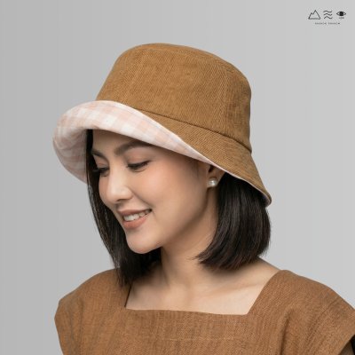 หมวกบักเก็ตผ้าฝ้ายเข็นมือสีธรรมชาติ