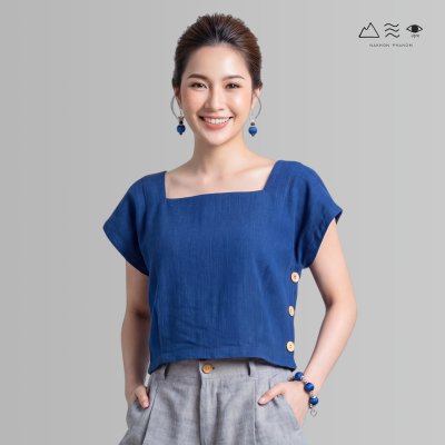 เสื้อครอปคอเหลี่ยมผ้าทอมือ ครามเข้ม