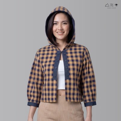 เสื้อฮู้ดผ้าฝ้ายทอมือ ญ เปลือกไม้