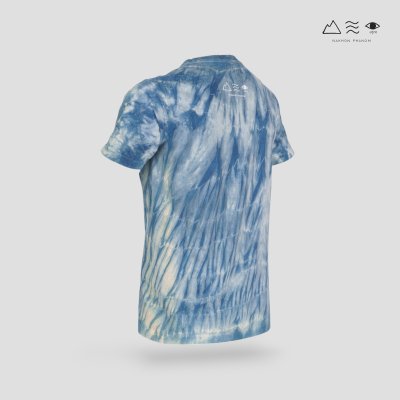 เสื้อยืดมัดย้อมสีธรรมชาติ ครามรากไม้