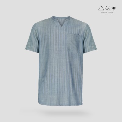 เสื้อคอกลมแขนสั้น ผ้าทอมือ ครามอ่อน