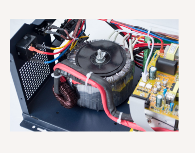 เครื่องแปลงไฟ อินเวอร์เตอร์ ไฮบริด RICh Pure Sine Wave Inverter GI-3000W/24V