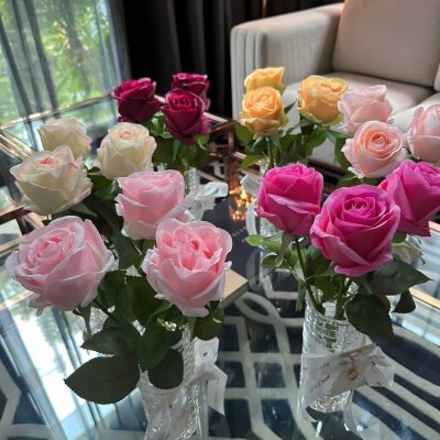 Holland Rose Vase