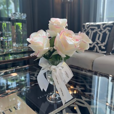 Holland Rose Vase