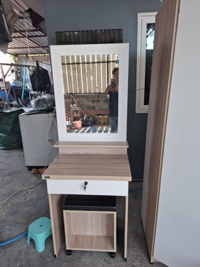 60 cm Dressing Table Model DT601 with Free Stool