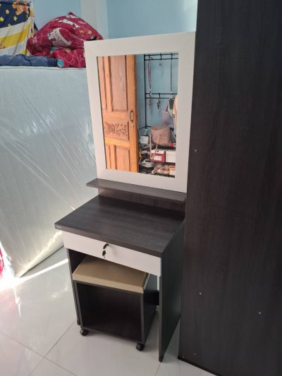 60 cm Dressing Table Model DT601 with Free Stool
