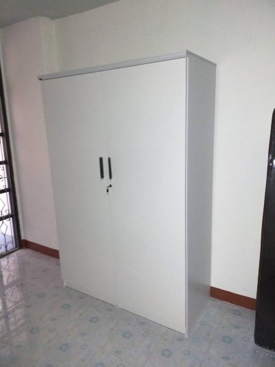 ตู้เสื้อผ้า รุ่น WR180E