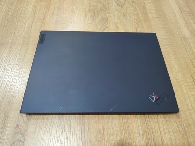 Thinkpad X1 Carbon gen 9