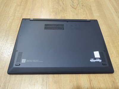 Thinkpad X1 Carbon gen 9