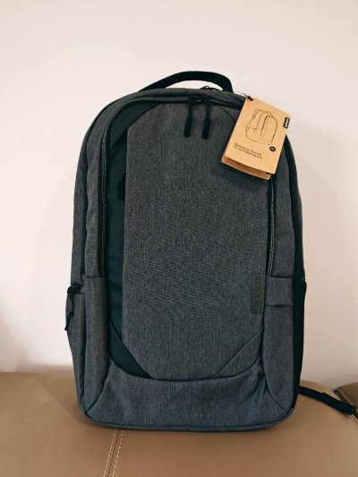 Lenovo 17-inch Laptop Urban Backpack B730