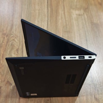 Thinkpad X1 Carbon gen 10 ฝา carbon fiber