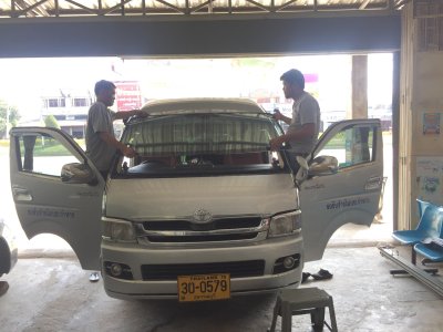 กระจกรถยนต์