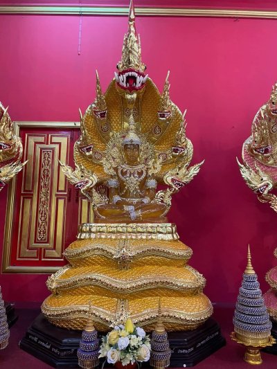 สีประจำวันจันทร์