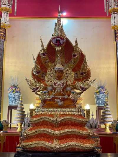 สีประจำวันพฤหัสบดี