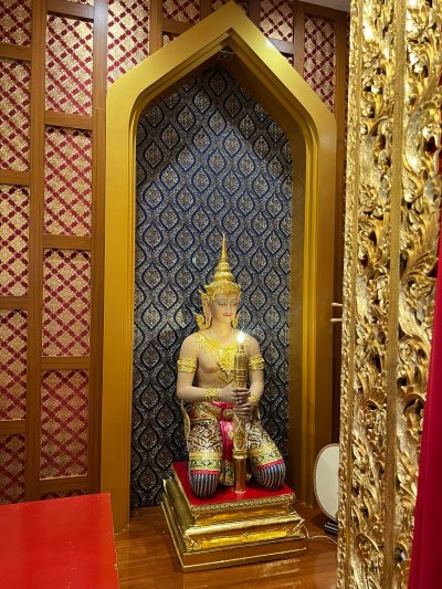 เทวดานั่ง