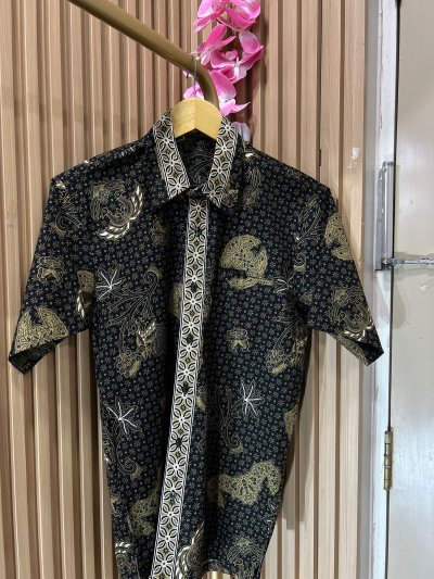 ALTHREE Clothing - KEMEJA Batik Pria Lengan Pendek Motif WIRASAT