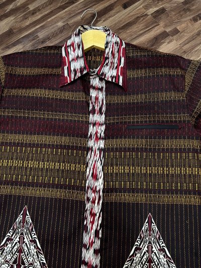 ALTHREE Clothing - KEMEJA Ulos Gorga Katun Stretch Batik Pria Lengan Pendek