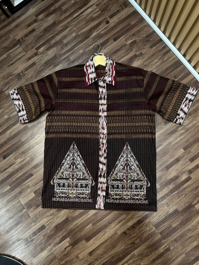 ALTHREE Clothing - KEMEJA Ulos Gorga Katun Stretch Batik Pria Lengan Pendek