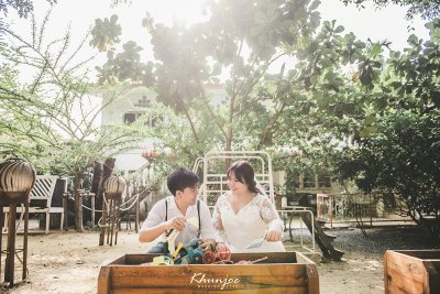 Prewedding outdoor@Prem garden