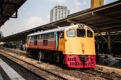 รถไฟไทย