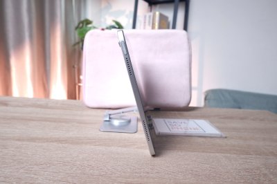 iPad Gen10 Wi-Fi 256GB สี Silver เครื่องสวย ราคาเพียง 8,990.- มีประกันร้าน 60 วัน