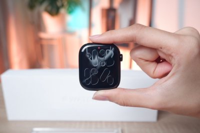 Apple Watch Series 11 GPS สี JetBlack เครื่องสวย ราคาเพียง 10,900.- มีประกันร้าน 60วัน