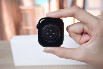 Apple Watch Series 11 GPS สี JetBlack เครื่องสวย ราคาเพียง 10,900.- มีประกันร้าน 60วัน