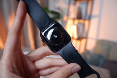Apple Watch Series 5 GPS สี Space Grey เครื่องสวย ราคาเพียง 3,990.- มีประกันร้าน 60วัน