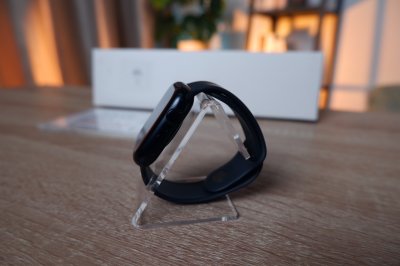 Apple Watch Series 8 GPS สี Midnight เครื่องสวย ราคาเพียง 6,990.- มีประกันร้าน 60วัน