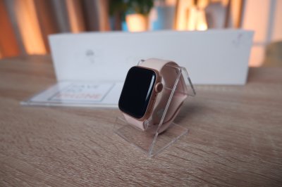 Apple Watch Series 5 GPS สี Pink เครื่องสวย ราคาเพียง 3,990.- มีประกันร้าน 60วัน