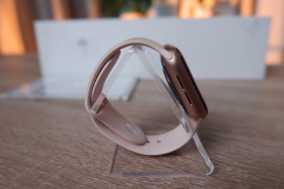 Apple Watch Series 5 GPS สี Pink เครื่องสวย ราคาเพียง 3,990.- มีประกันร้าน 60วัน