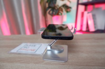 iPhone 15 128GB สี Black เครื่องสวย ราคาเพียง 16,500.- มีประกันร้าน 60 วัน