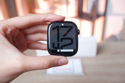 Apple Watch Series 10 46mm GPS สี JetBlack เครื่องสวย ราคาเพียง 8,990.- มีประกันร้าน 60วัน