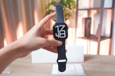 Apple Watch Series 10 46mm GPS สี JetBlack เครื่องสวย ราคาเพียง 8,990.- มีประกันร้าน 60วัน