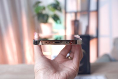 iPhone 12 Promax 128GB สี Gold เครื่องสวย ราคาเพียง 8,990.- มีประกันร้าน 60วัน