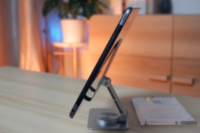 iPad 9th Gen 64GB Wi-Fi + Cellular สี Space Gray เครื่องสวย ราคาเพียง 7,390.- มีประกันร้าน 60 วัน
