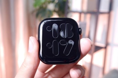 Apple Watch Series 10 GPS 46MM สี JetBlack เครื่องสวย ราคาเพียง 7,990.- มีประกันร้าน 60วัน